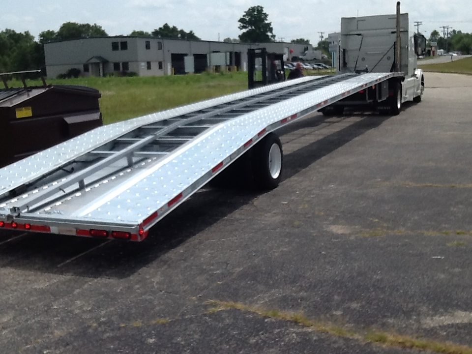 53 ft travel trailer